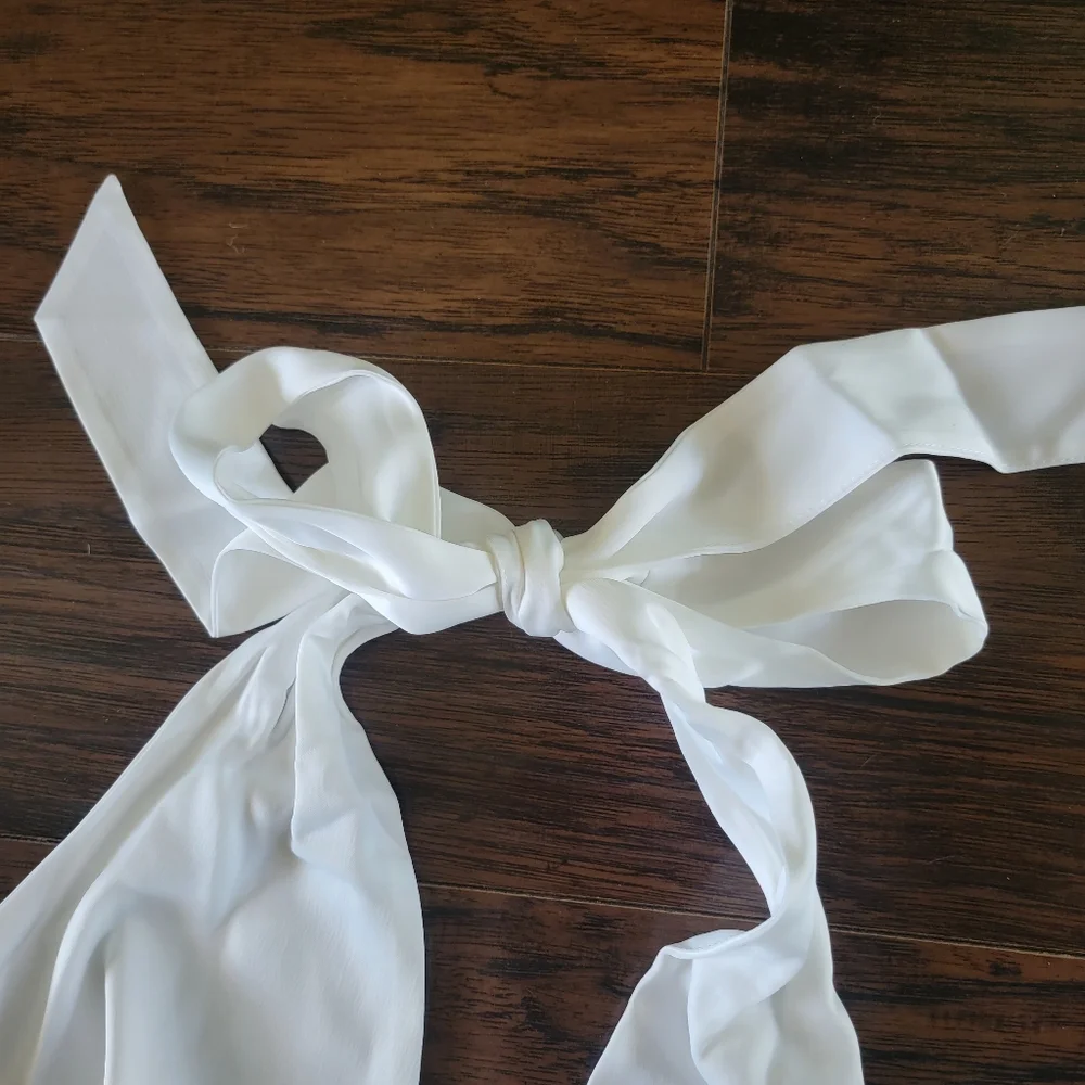 New Nookie Stella Satin Plunge Neckline Mermaid Sexy High Front Slit Gown Medium - Picture 10 of 16